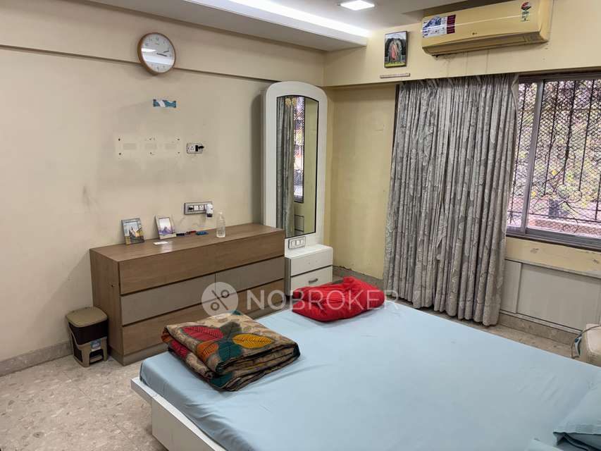 4 BHK Flat In Trishala Apartment Dadar East For Sale  In Dadar