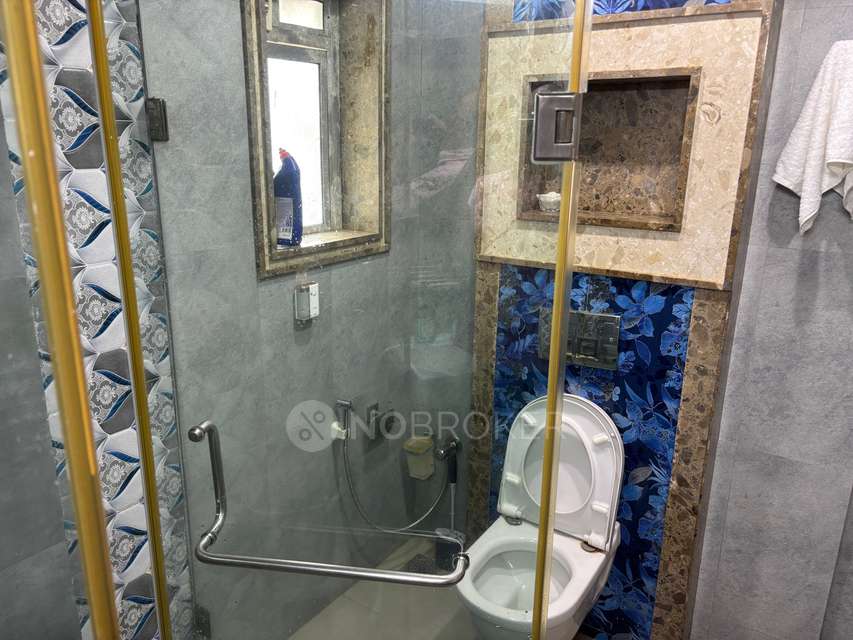 4 BHK Flat In Trishala Apartment Dadar East For Sale  In Dadar