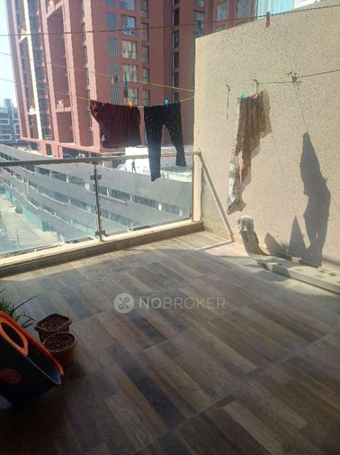 Single Room for Female In 2 BHK  In Royal Entranda  In Royal Entrada Society Road