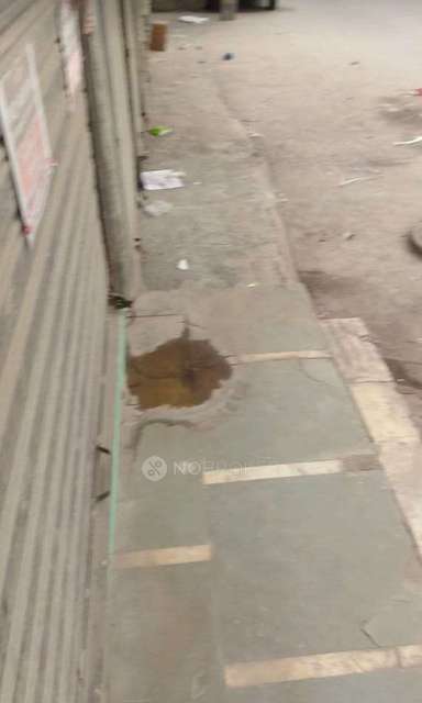 Shop in Rohini Sector 4, Delhi for Rent 