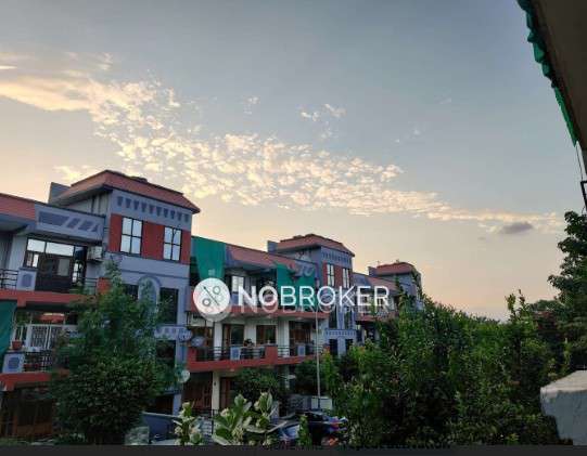 1 RK Flat In Standalone Building for Rent In Sector 52,