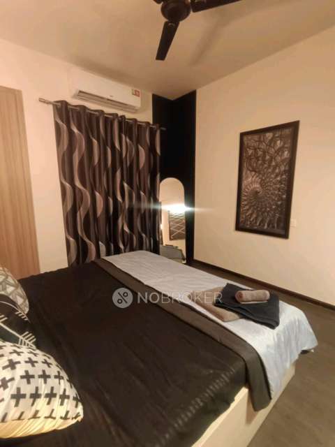 1 BHK Flat In Sunworld Arista, Sector 168 For Sale  In Sunworld Arista