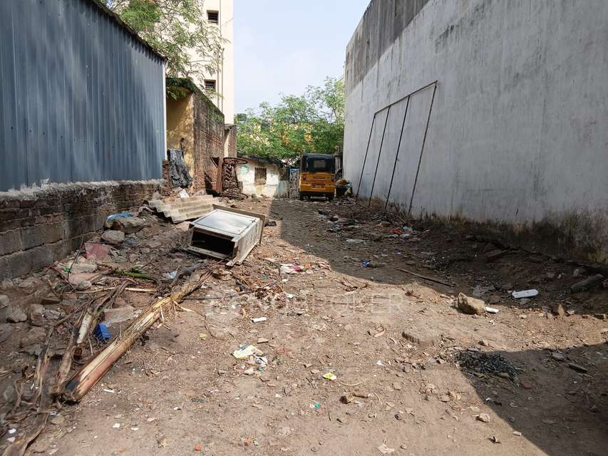 Plot For Sale  In Gangaiamman Koil Street