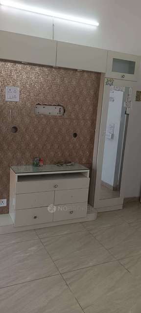 2 BHK Flat In Apartment  for Rent  In Greater Noida