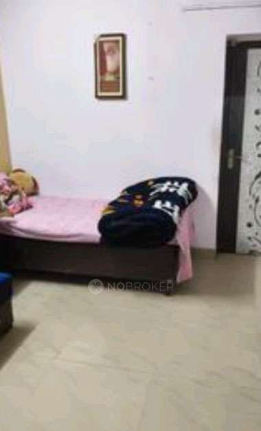 Single Room for Female In 2 BHK  In Hakikat Nagar,