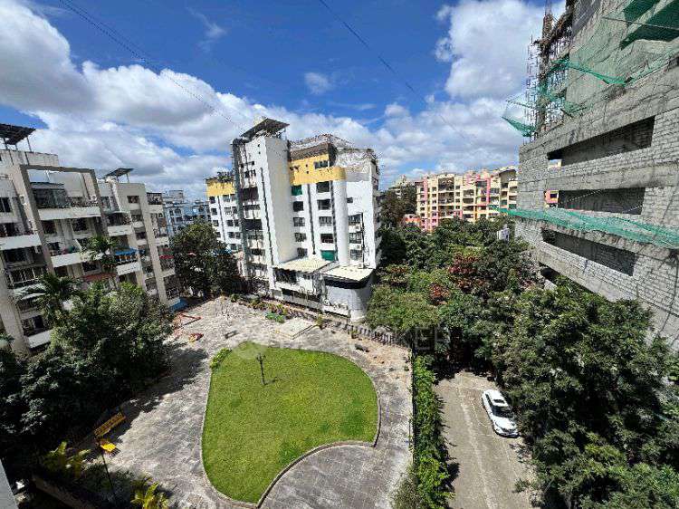 Single Room for Male In 3 BHK  In Mithras Park, Kokane Chowk, Pimple Saudagar In Hqwq+8x9, Kokane Chowk, Rahatani, Pimpri-chinchwad, Maharashtra 411027, India