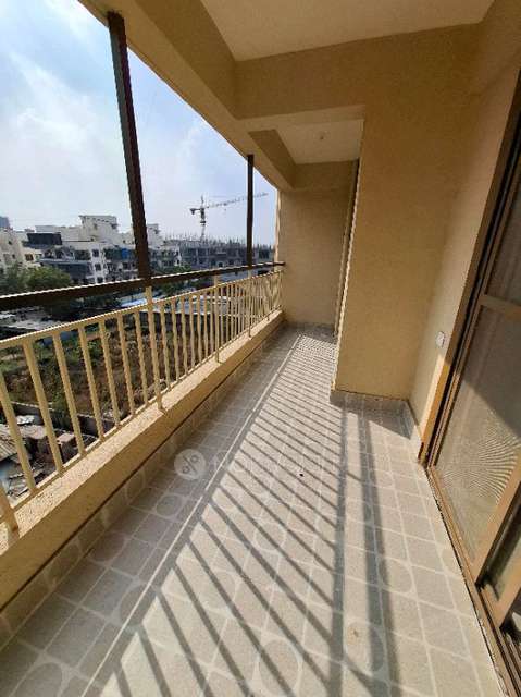3 BHK Flat In Nexus Emerald for Rent In Moshi