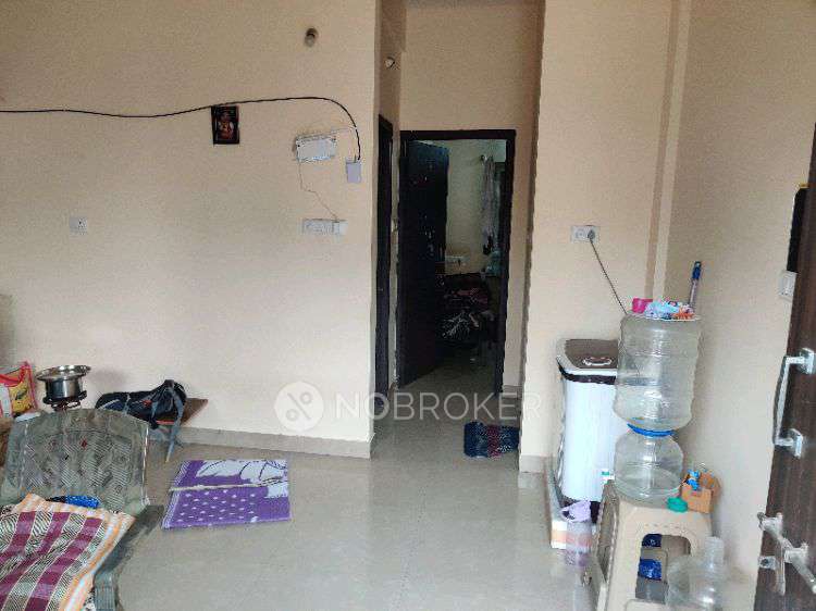 Single Room for Male In 2 BHK  In Hoodi