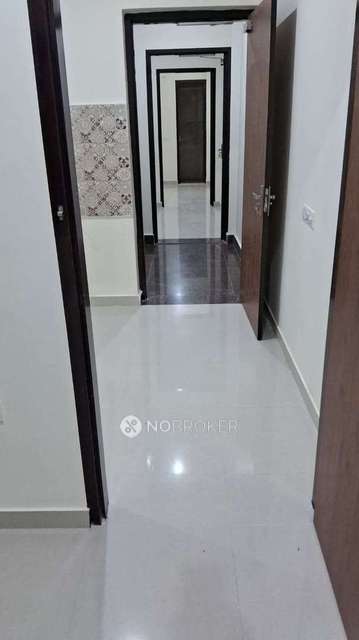 1 RK Flat In Gupta Colony  for Rent  In Sector 110