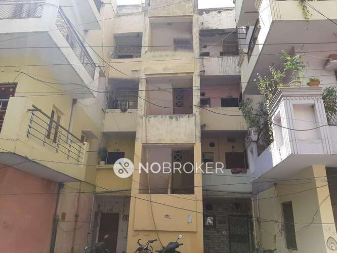 2 BHK Flat In Dda Flat  For Sale  In  Shahdara