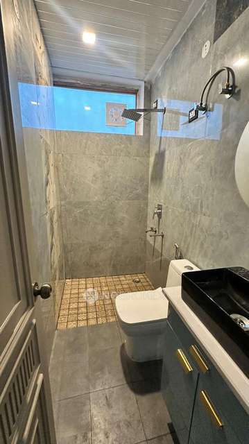 PG for Girls in Sector 130