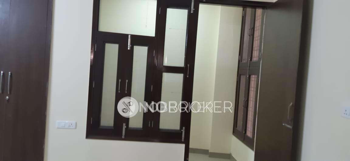 2 BHK Flat In Sds Apartment  for Rent  In Sector 11