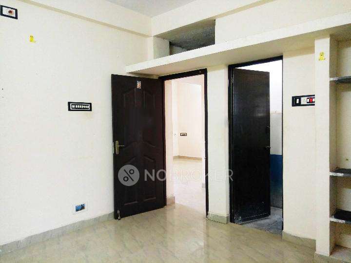 2 BHK Flat In R R Grand,  For Sale  In Urapakkam