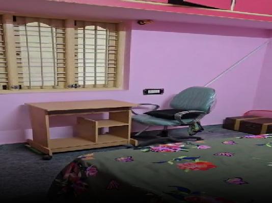 PG for Girls in Teletubbies Play School