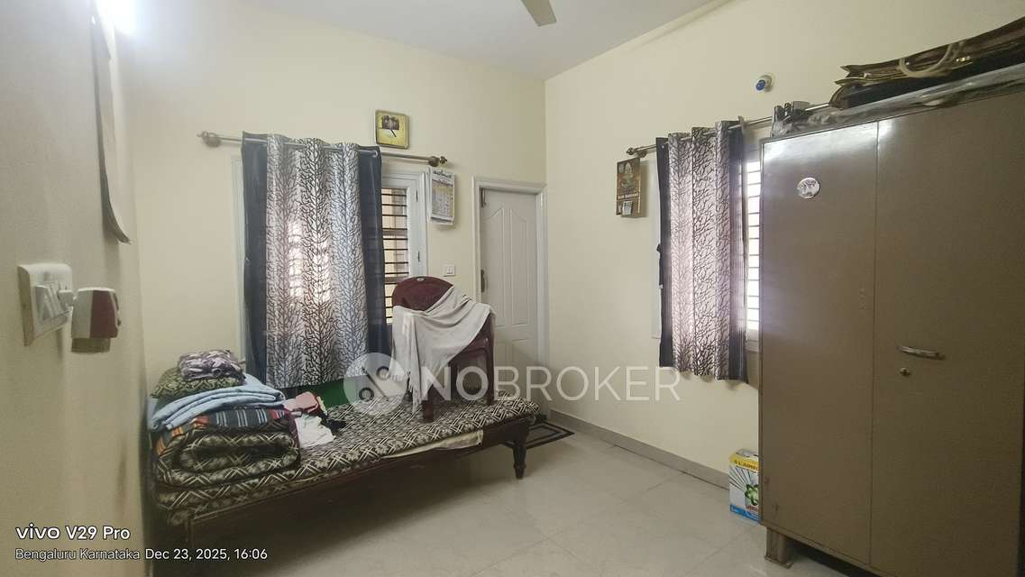 4+ BHK Flat In Akshaya Nilayam For Sale  In Amruthahalli