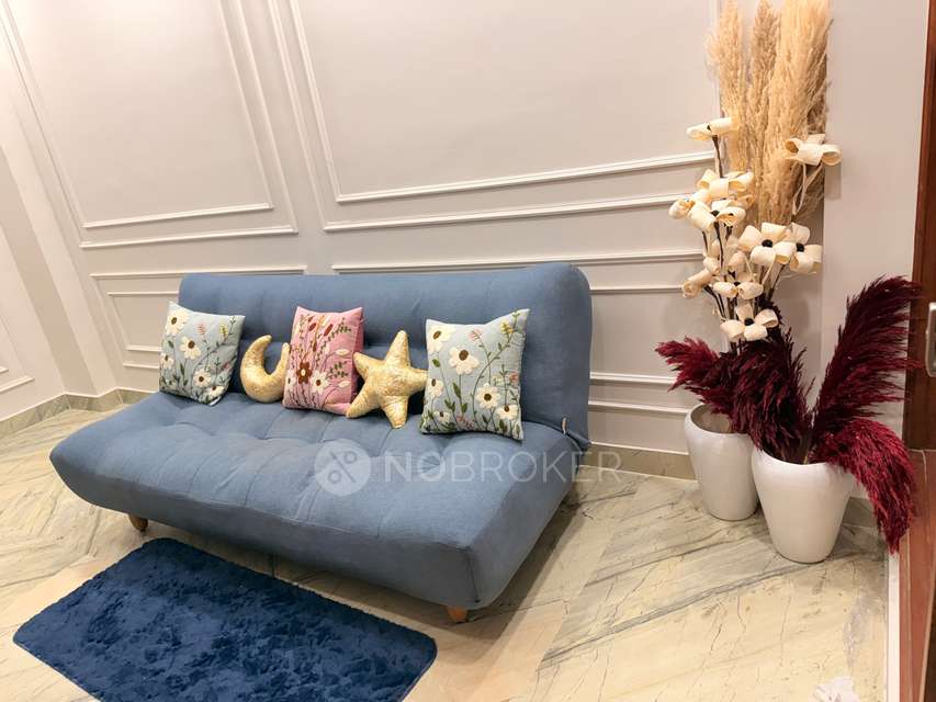 1 BHK Flat In Apartment  for Rent  In Sector 6