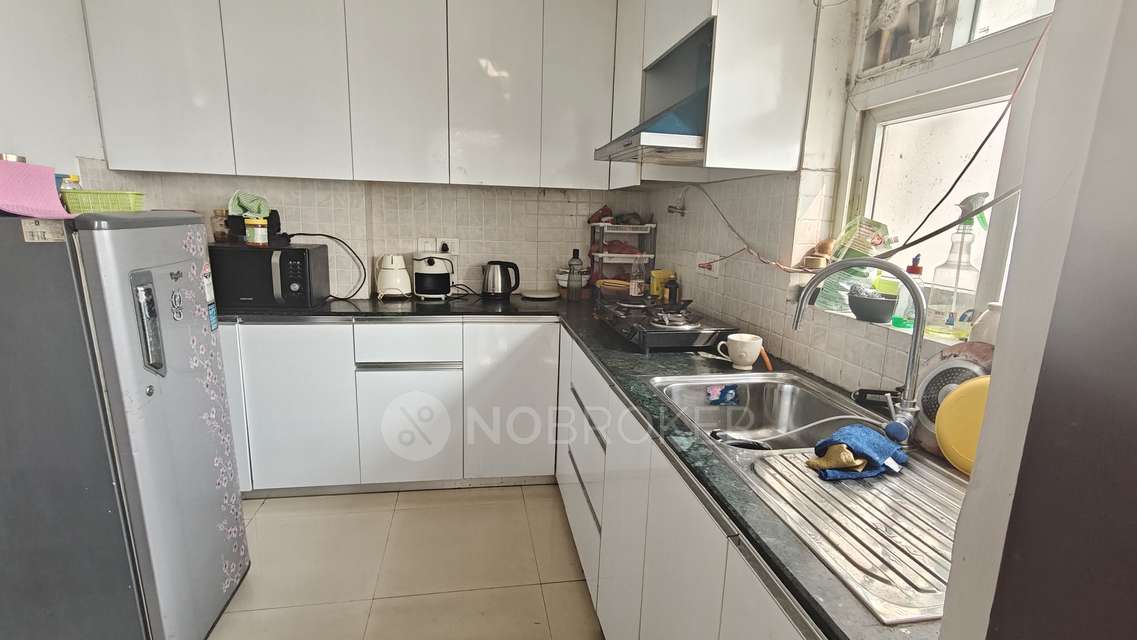 Shared Room for Male In 3 BHK  In Spaze Privy At4 In Sector 84