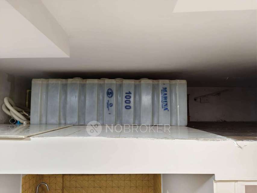 1 RK Flat In Avant Heera Complex for Rent  In Jogeshwari East