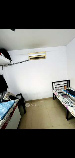 Shared Room for Male In 1 BHK  In Vastu Heights Complex, Goregaon West In Goregaon West