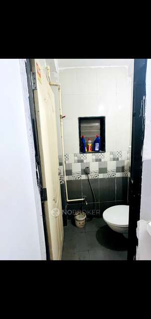 Shared Room for Male In 1 BHK  In Vastu Heights Complex, Goregaon West In Goregaon West