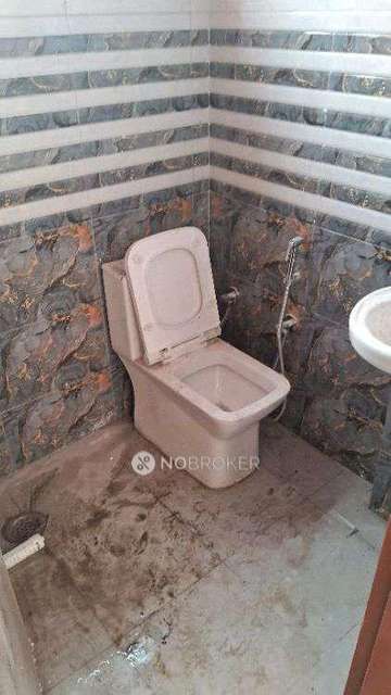 4+ BHK Flat In Standalone Building  For Sale  In Sector 10a