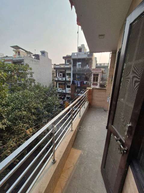2 BHK Flat In Pocket 5, Sector 22, Rohini For Sale  In 97, Pocket 5, Sector 22, Rohini