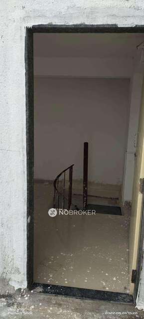 1 RK Flat In Jayshankar Heights for Rent  In Guruwar Peth