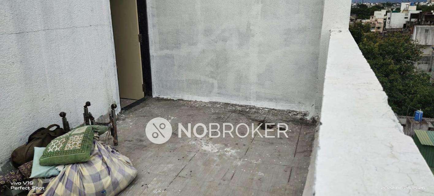 1 RK Flat In Jayshankar Heights for Rent  In Guruwar Peth