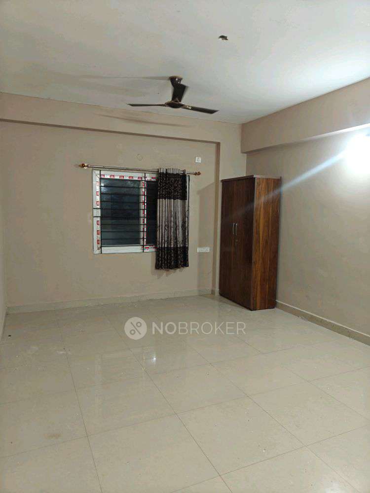 Single Room for Female In 4 BHK  In Nr Sitara, Manikonda In Manikonda