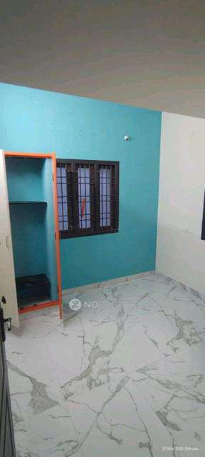 2 BHK Flat In Rr Agne  For Sale  In Perumbakkam