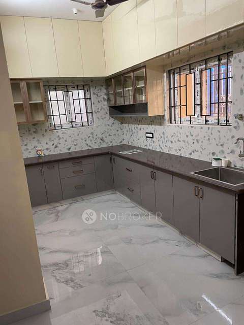 2 BHK Flat for Rent  In Koramangala 