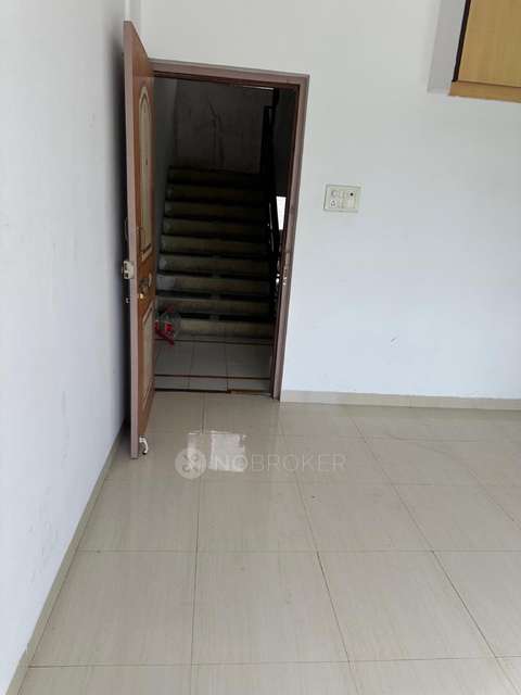 2 BHK Flat In Dinesh Complex for Rent  In Wadgaon Sheri