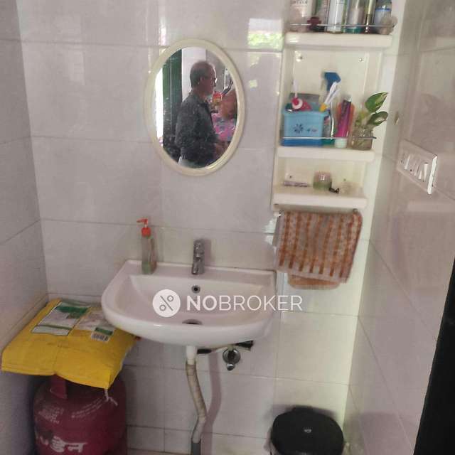 2 BHK Flat In Mahalaxmi Manomay Residency for Rent  In Vishrantwadi