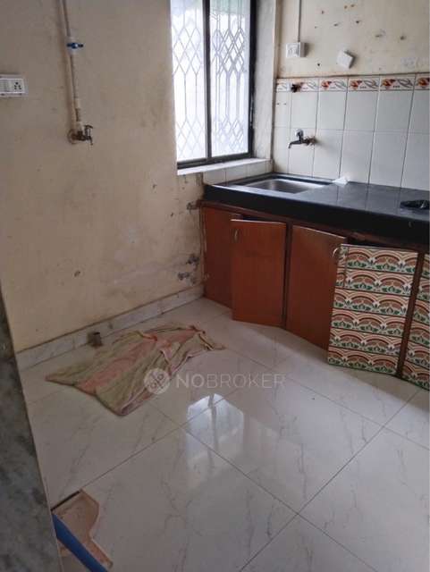 2 BHK Flat In Vrindavan Radha Chs For Sale  In Naigaon East