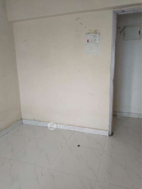 2 BHK Flat In Vrindavan Radha Chs For Sale  In Naigaon East