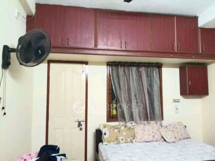 2 BHK Flat In Svr Apartment For Sale  In Perungudi, Railway Station, No 8e, Kannagi St, Thiruvalluvar Nagar, Perungudi, Chennai, Tamil Nadu 600096, India