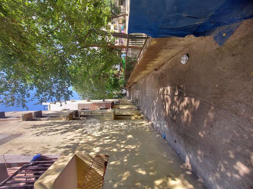 2 BHK Flat In Dda Metro Apartment For Sale  In Jahangirpuri