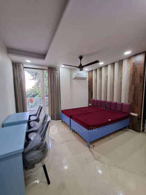 PG for Girls in Kirti Nagar