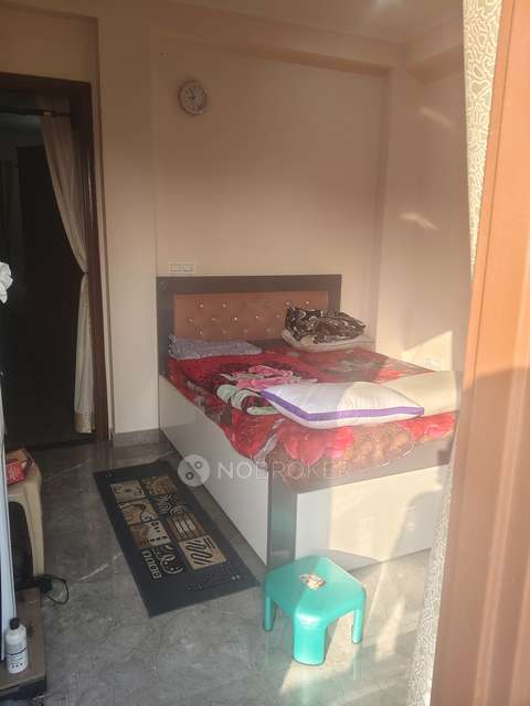 1 BHK Flat In Sb for Rent  In  Sector 7, 