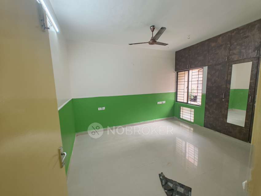 2 BHK Flat In Yuga Kalpataru For Sale  In Koyambedu