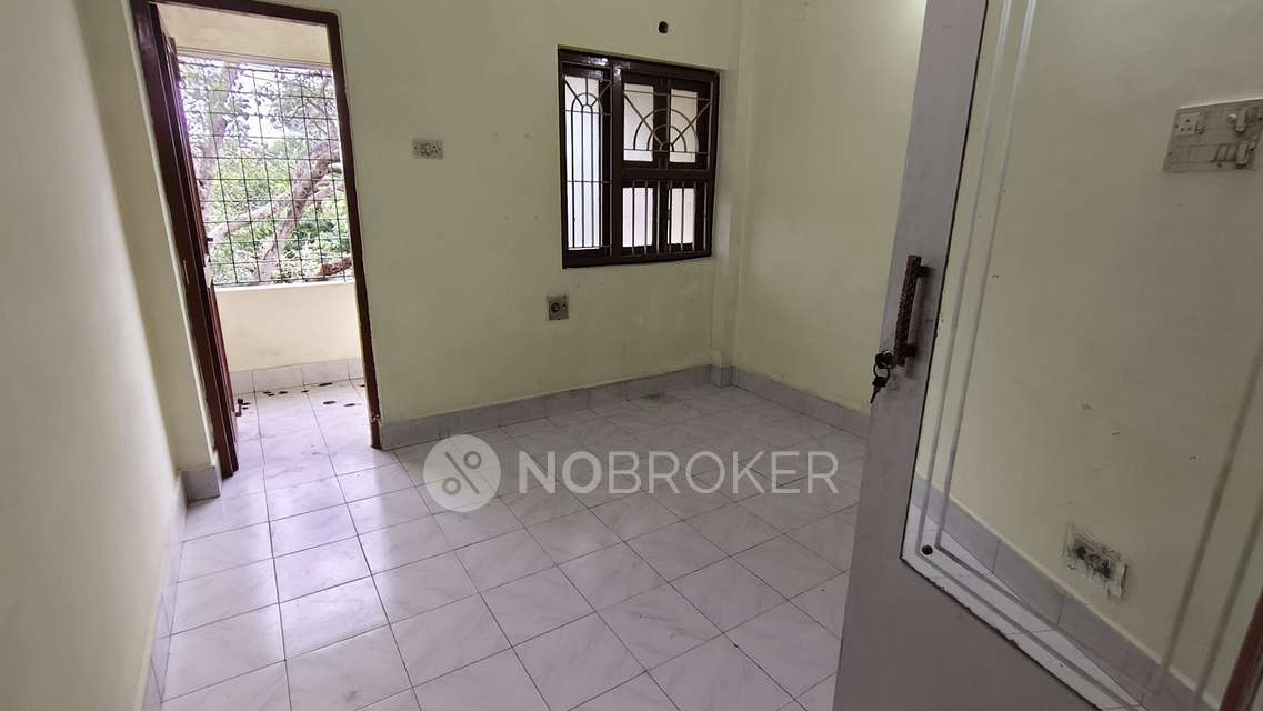 2 BHK Flat In Swathi Complex for Rent  In Choolaimedu