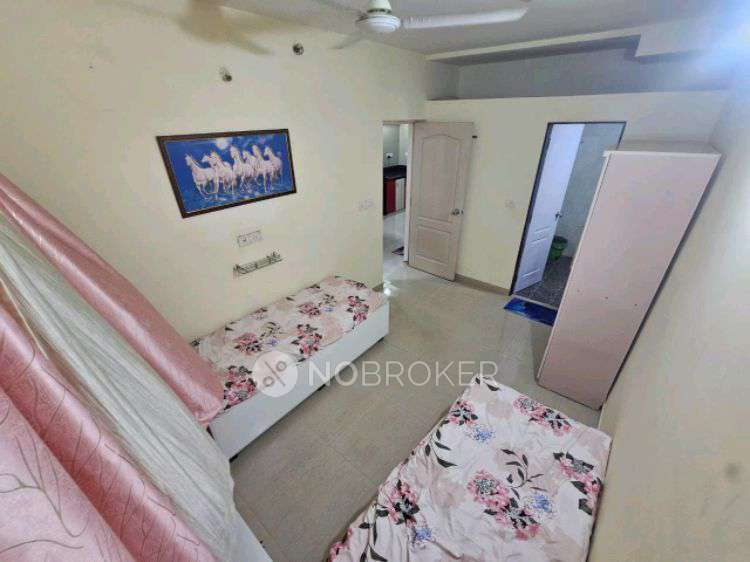 PG for Anyone in Kandivali East