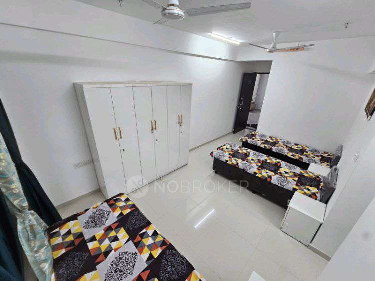 PG for Anyone in Kandivali East