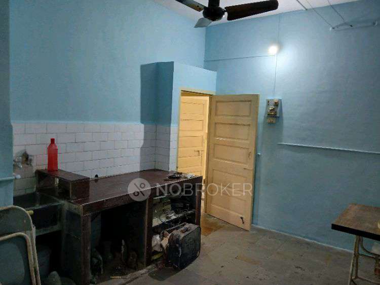 1 RK Flat In Jay for Rent  In Mahant Road  Parle (e)