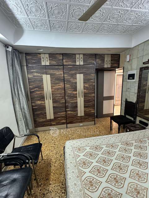 2 BHK Flat In Jineshwar Darshan For Sale  In Jineshwar Darshan Chsl