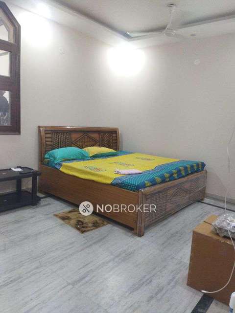 2 BHK Flat In Sb for Rent  In Sri Niwaspuri