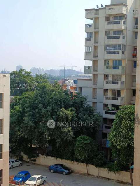 3 BHK Flat In Golf Gardenia For Sale  In Alpha Ii