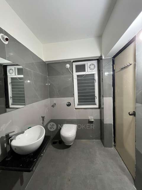 3 BHK Flat In Unnat Nagar 43-44,  Goregaon West, Mumbai for Rent  In Goregaon Traffic Police Division