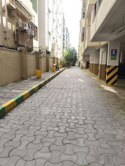 3 BHK Flat In Sowparnika Sanvi Phase 1 For Sale  In Whitefield