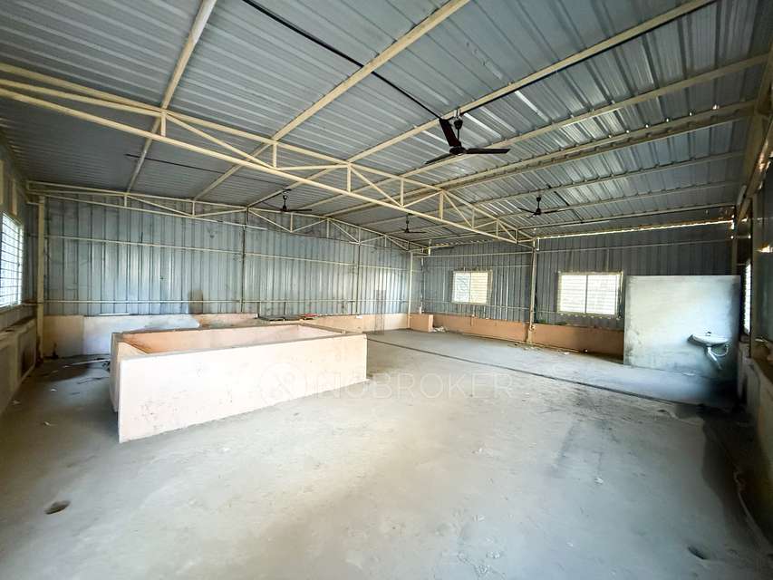 Godown/Warehouse in  T Metro Stop, Tumkur Rd, Near Dasarahalli, Kempegowdanagar, Bengaluru, Karnataka, 562123, Bangalore for Rent 